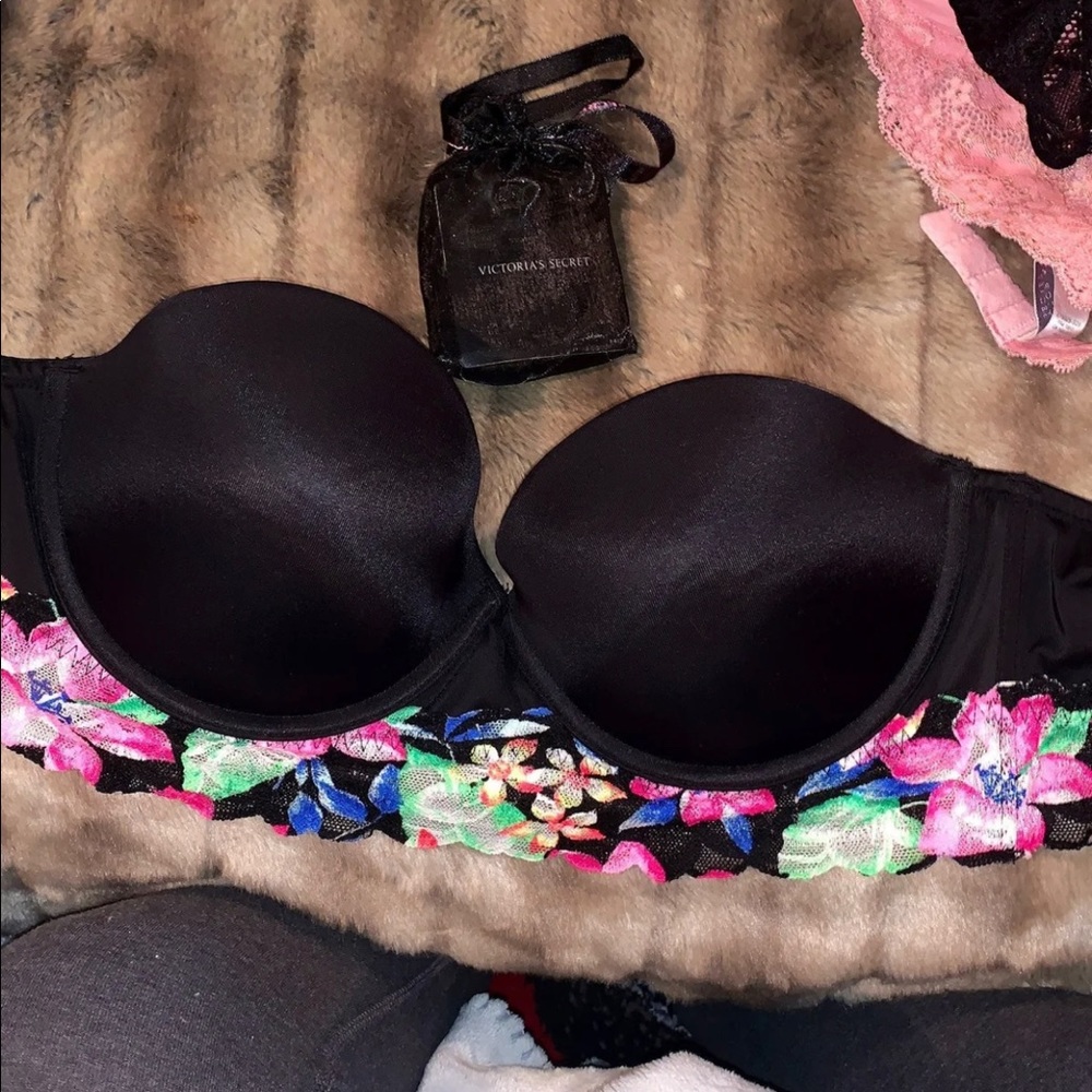 New VS bustier 36D